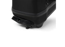 Load image into Gallery viewer, LinQ 4.5 US Gal (17 L) Sport Bag