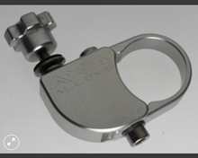 Load image into Gallery viewer, WINDSHIELD MOUNT ATTACHMENT
