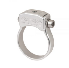 Load image into Gallery viewer, UNIVERSAL MOUNT- SINGLE 6MM FEMALE NYLOCK OR MALE BOLT