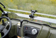 Load image into Gallery viewer, POLARIS RANGER 800 SCRATCH RESISTANT FLIP WINDSHIELD