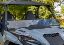 Load image into Gallery viewer, YAMAHA WOLVERINE RMAX 1000 HALF WINDSHIELD