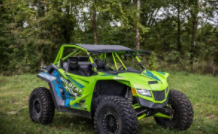 Load image into Gallery viewer, TEXTRON WILDCAT XX FLIP WINDSHIELD
