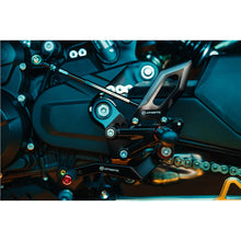 Load image into Gallery viewer, REARSETS- RH- BLACK &amp; TITANIUM
