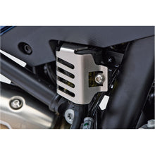 Load image into Gallery viewer, BRAKE RESERVOIR GUARD REAR
