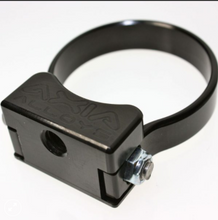 Load image into Gallery viewer, UNVERSAL MOUNTING BRACKET - SINGLE 8MM FEMALE THREAD
