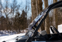 Load image into Gallery viewer, POLARIS RZR TRAIL S 1000 SCRATCH-RESISTANT FLIP WINDSHIELD
